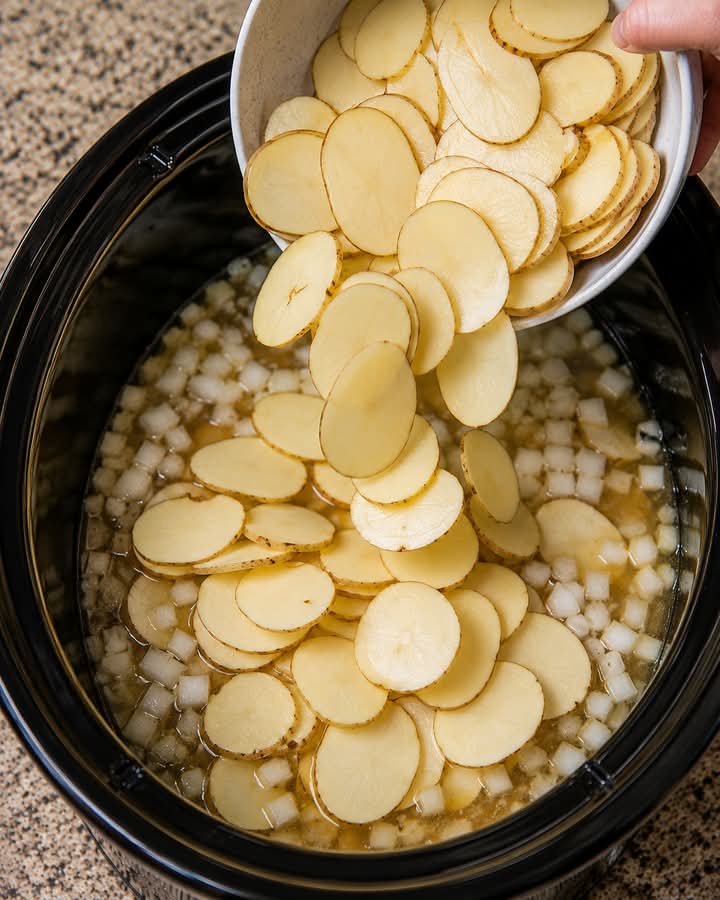 Crockpot Loaded Potato Soup