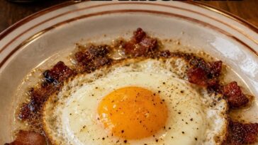 Fried Egg in Bacon Fat: The Crispiest, Fried Egg You'll Ever Make