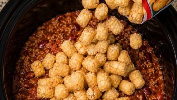 Slow Cooker Tater Tot Chili