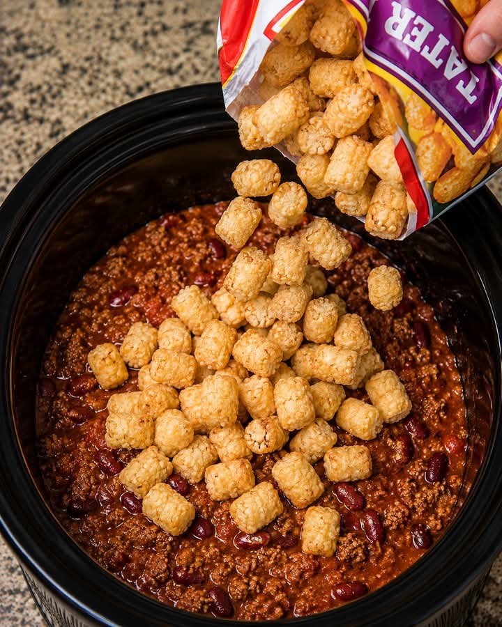 Slow Cooker Tater Tot Chili