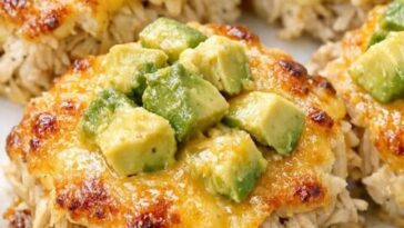 Avocado Chicken Bakes