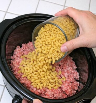 Slow Cooker Simple Slumgullion