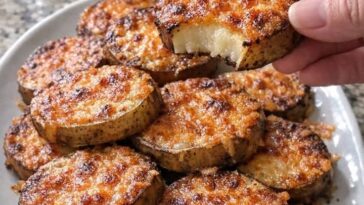 Slow Cooker Summer Potluck Crispy Cheese Potato Rounds