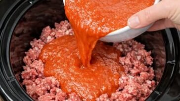 Slow Cooker Amish Country Tomato Beef Casserole