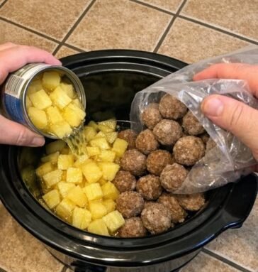 Slow Cooker Hawaiian Beef Meatballs