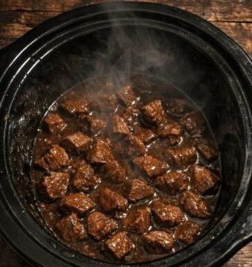 Slow Cooker Midnight Beef Tips