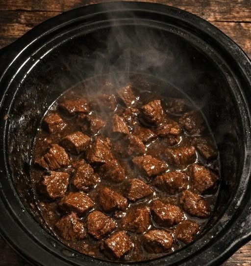 Slow Cooker Midnight Beef Tips