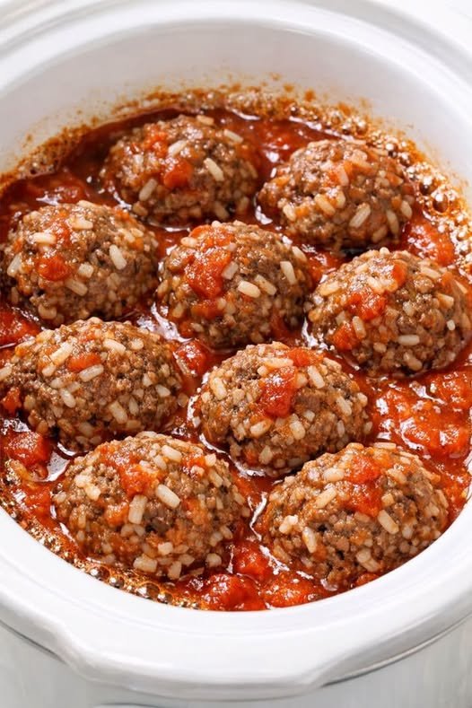 Slow Cooker Porcupine Meatballs