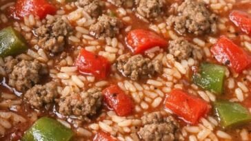 Slow Cooker Stuffed Pepper Soup