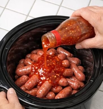 Sweet Chili Beef Smokies in the Slow Cooker