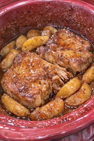 Slow Cooker Apple Cinnamon Pork Chops