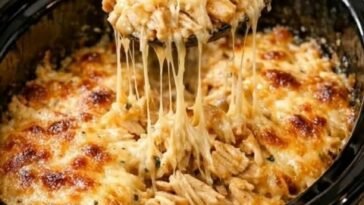 Slow Cooker Crack Chicken – Bacon Cheese Chicken