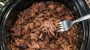 Slow Cooker Shredded Pike s Peak Roast