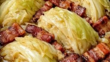 Slow Cooker Cabbage with Bacon